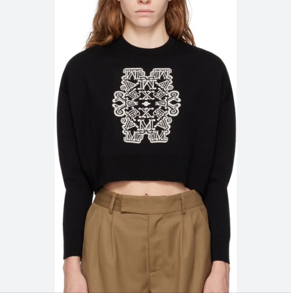Maxmara Small Black Sweater with White Center Pattern